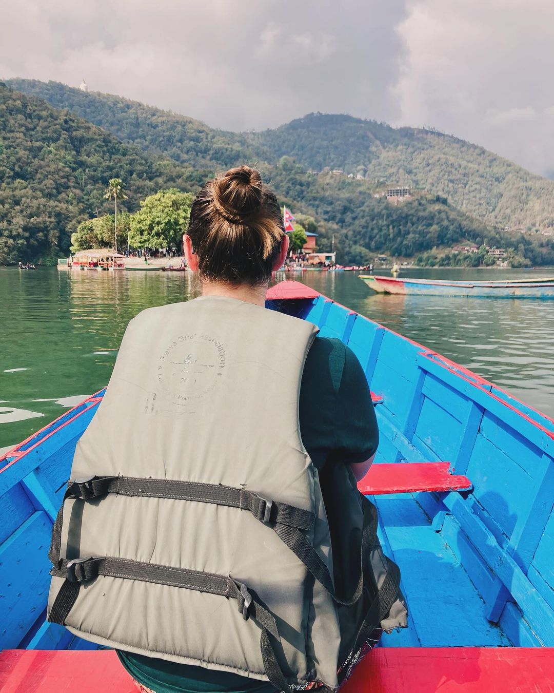 5 Best Places to Travel near Lakeside Pokhara: A journey into the city of Lakes and Himalayas